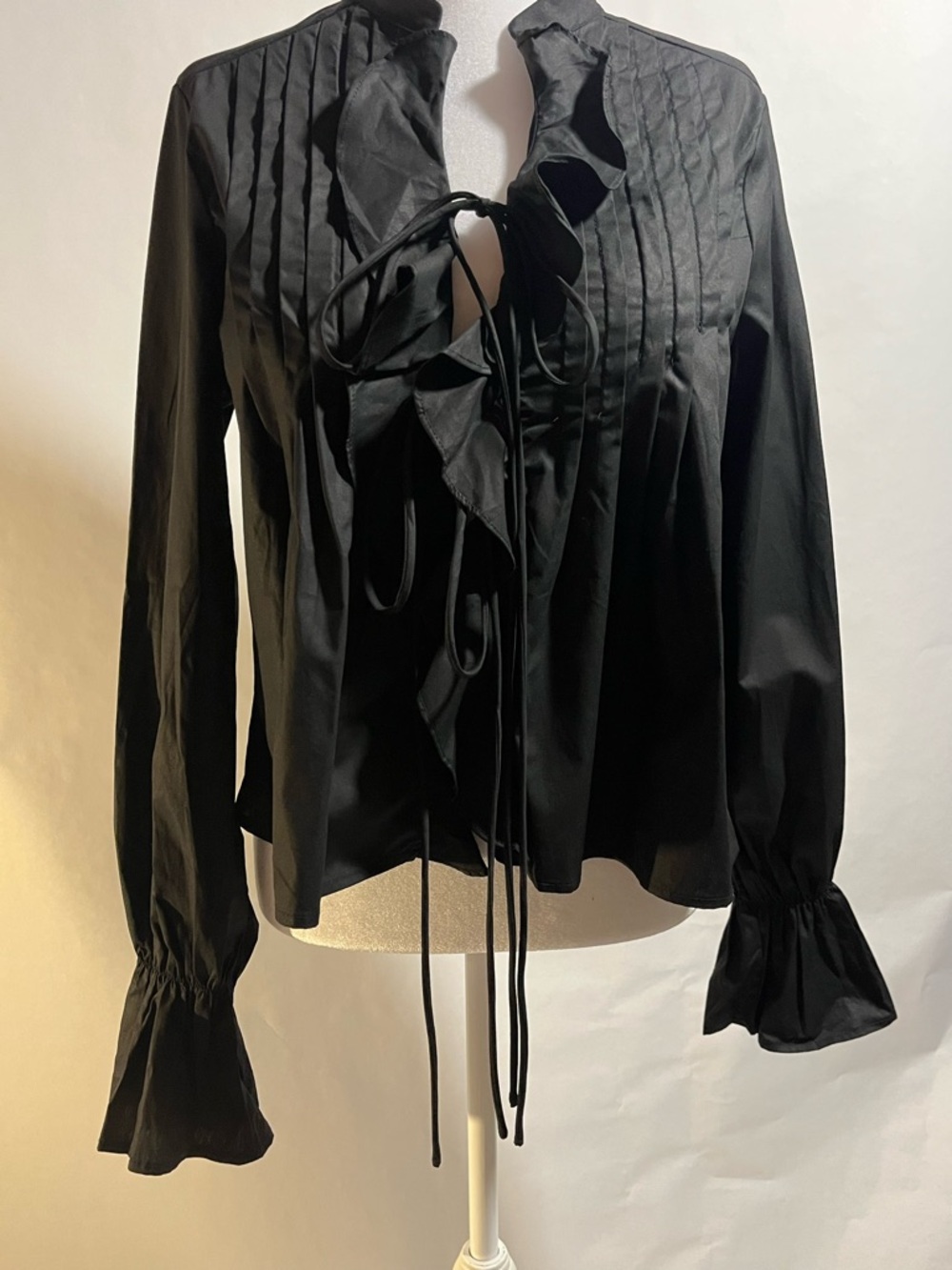Fashion Nova Weekend Unlocked Ruffle Flyaway Tie-Front Blouse